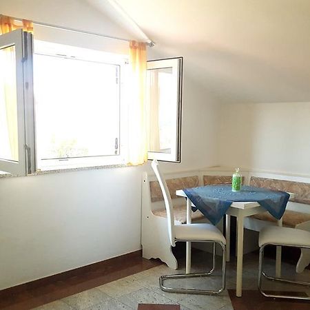 Apartment Lopar Exterior photo